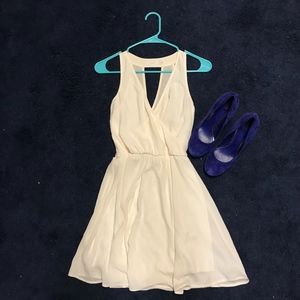 Nordstrom Off-White Keyhole Dress
